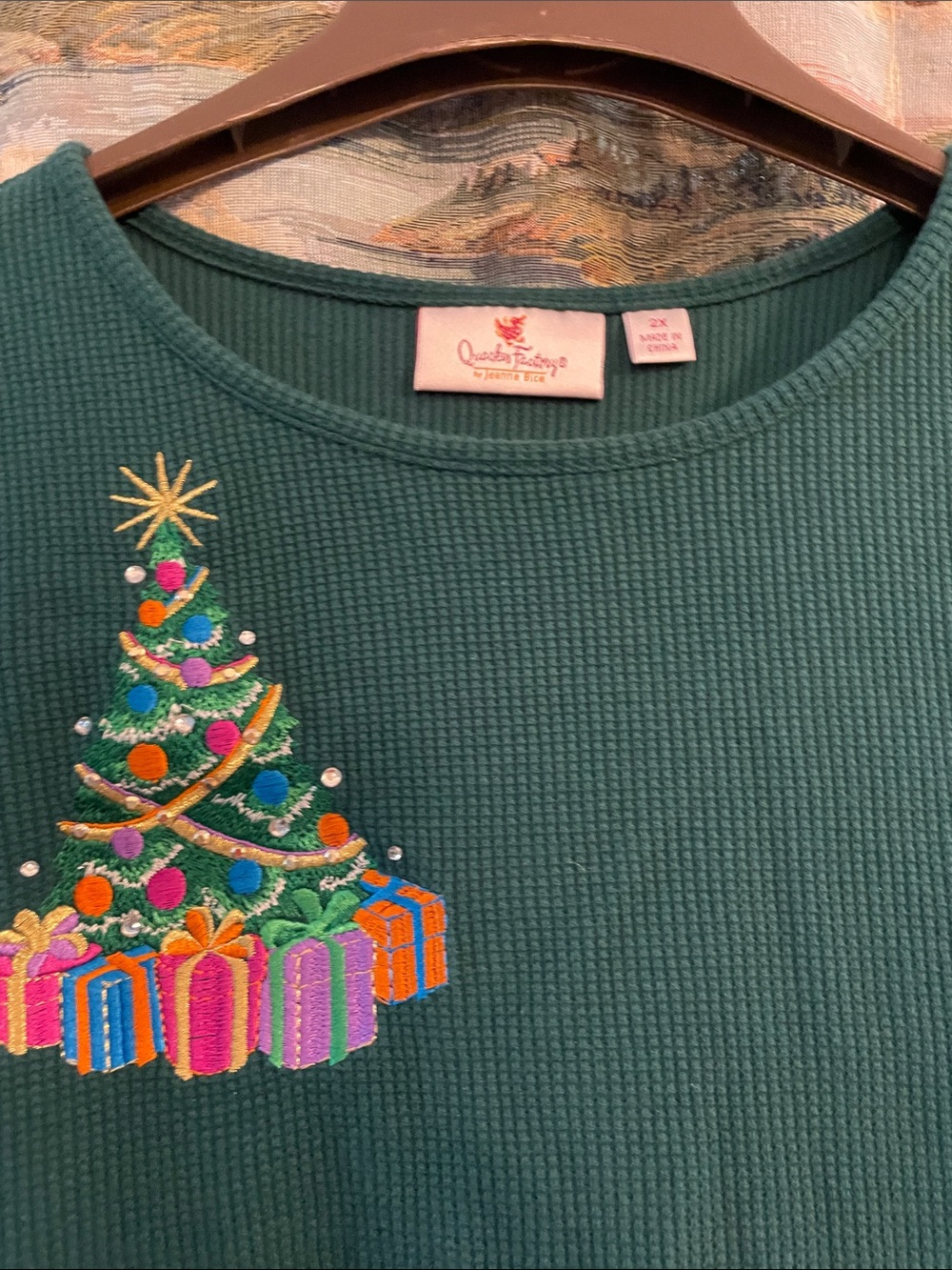 Quacker Factory Green Long Sleeve Women’s Top w/Embroidered ChristmasTrees - Picture 2 of 7